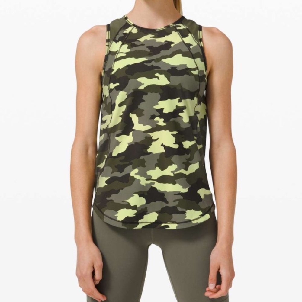 Lululemon Sculpt Tank Top in Heritage 365 Green Camouflage Size 6
